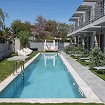 Nek - Adults Only Hotel apartamentowy