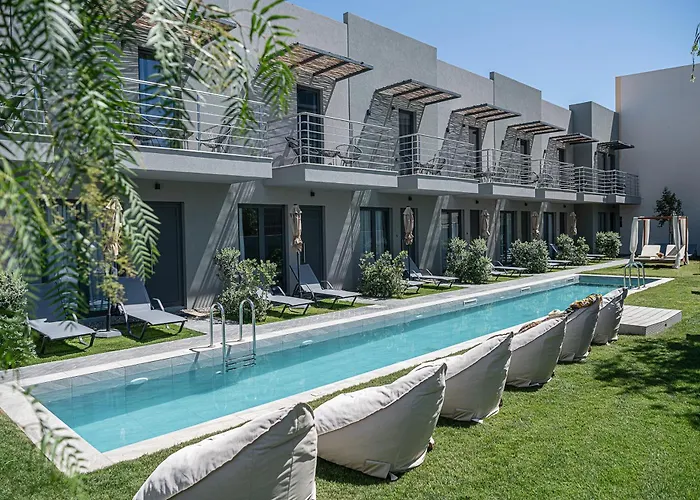 Nek - Adults Only Hriszí Aktí Haniá